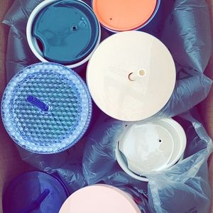 Lot of 4 Starbucks hot cups + free Starbucks Mug!